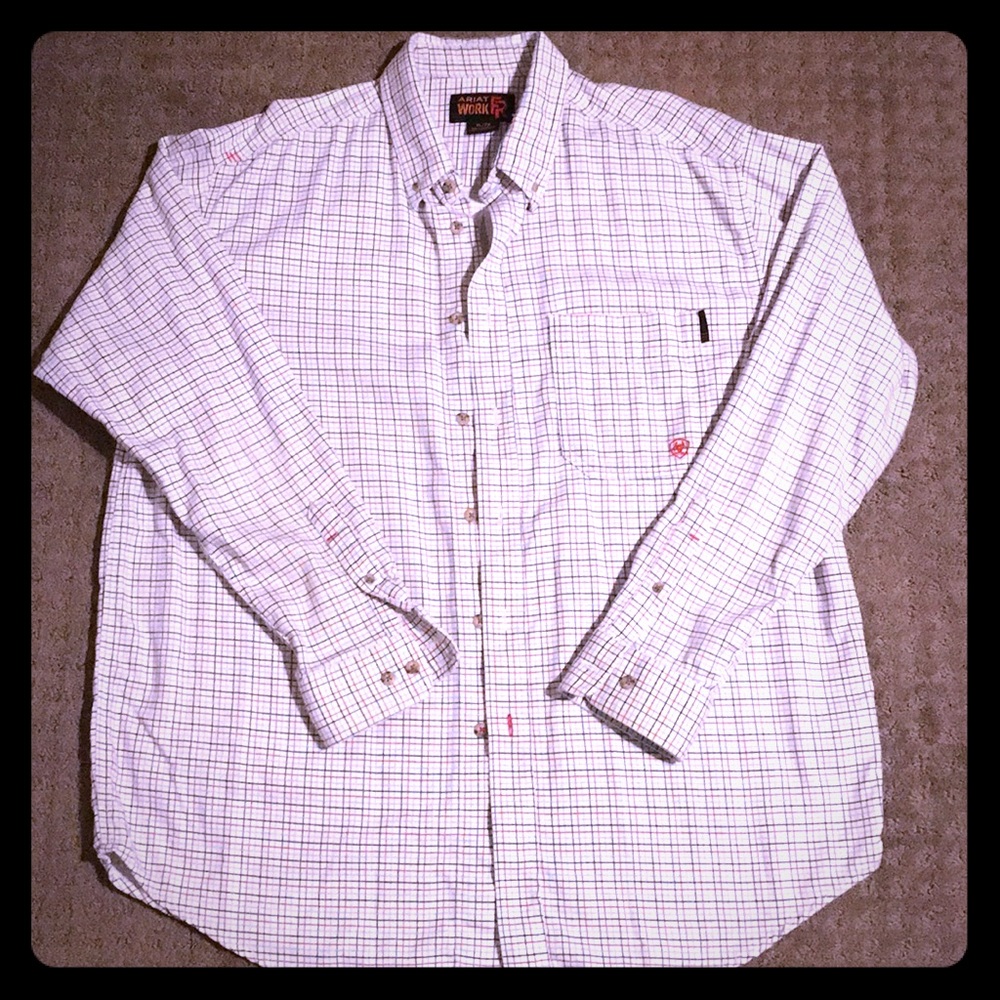 🚫Sold🚫 Men's Ariat Work FR button up long sleeve